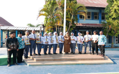 Marching Band Gita Bahari (MBGB) SMK Negeri 2 Indramayu Raih 10 Piala di Festival Marching Band Indramayu 2025