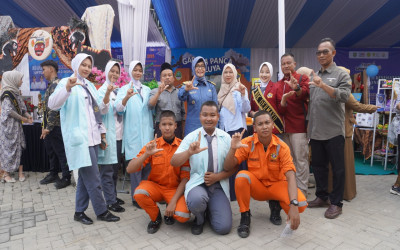 SMK Negeri 2 Indramayu Tampil Inspiratif di Festival Literasi Kabupaten Indramayu 2025: Pamerkan Karya dan Wujudkan Semangat Pancawaluya